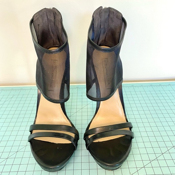 BCBG MAX AZRIA Black Heels - Picture 3 of 8